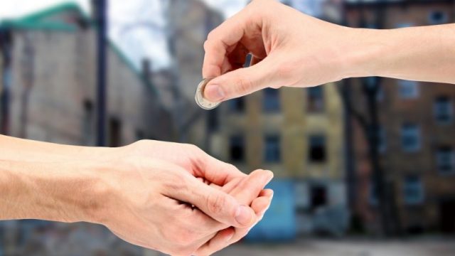 تفسير الصدقة في المنام للعزباء