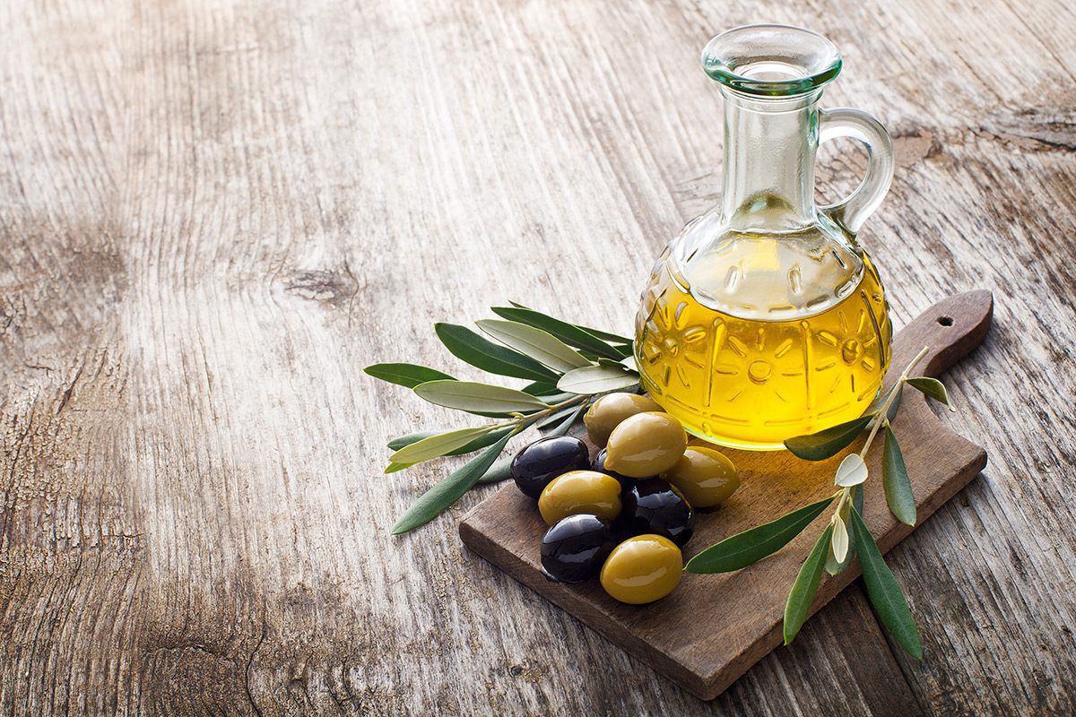 فوائد زيت الزيتون البكر على الريق