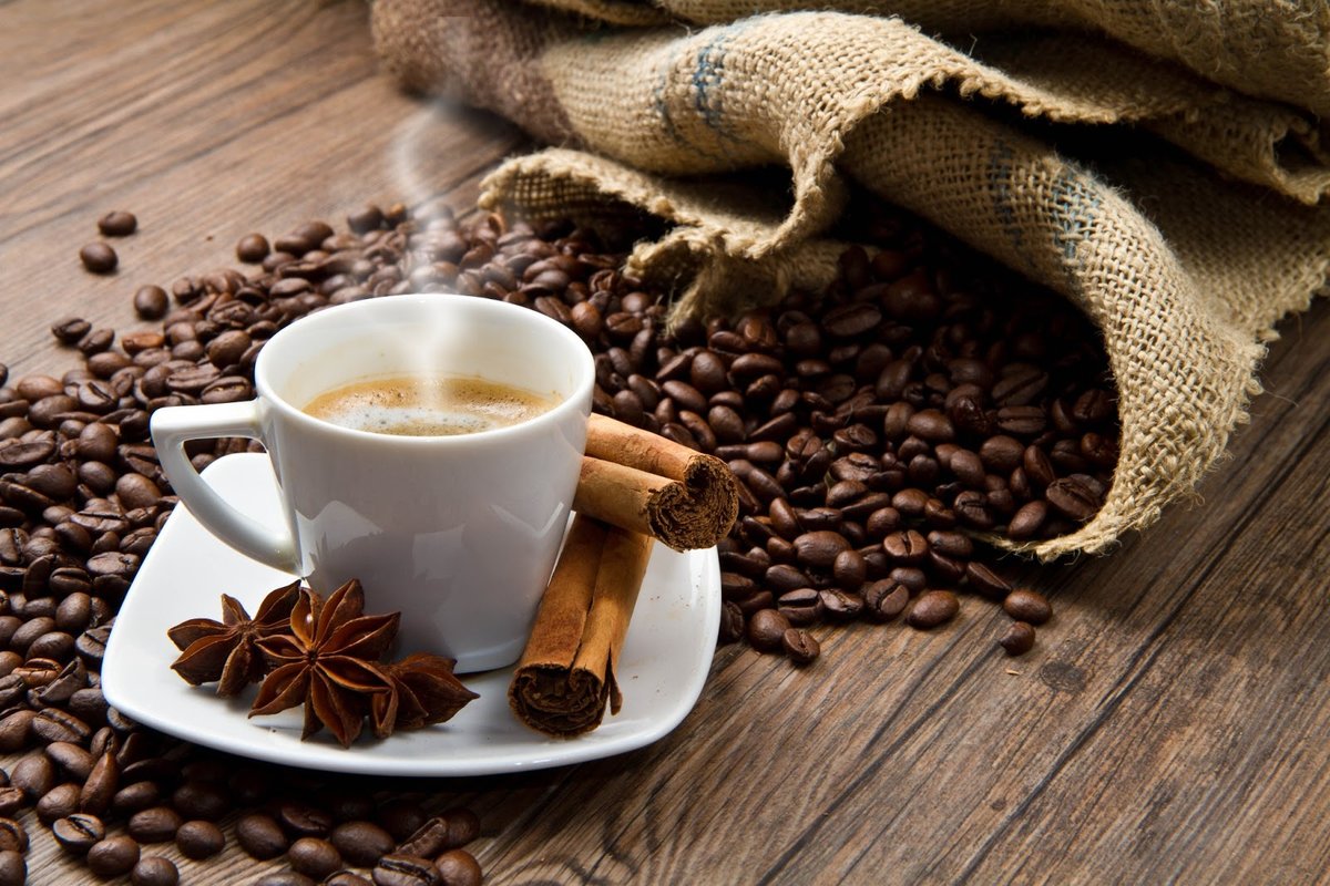 احلى فنجان قهوة احلى فنجان قهوة