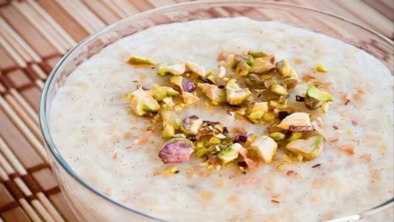 طريقة عمل العاشوراء خطوة بخطوة زي المحلات