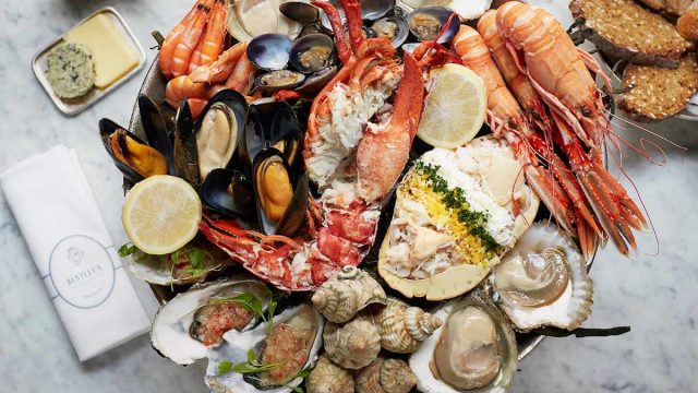 أطيب 8 مطاعم للمأكولات البحرية في دبي