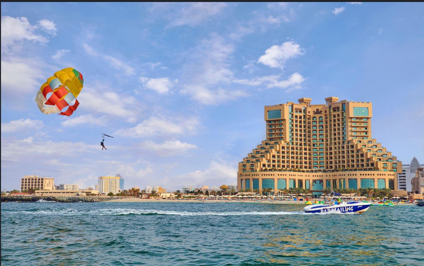 معلومات عن فندق فيرمونت عجمان