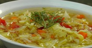 طريقة عمل شوربة الملفوف