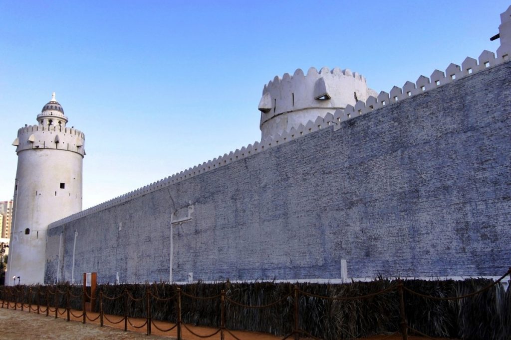 معلومات عن قصر الحصن ابوظبي