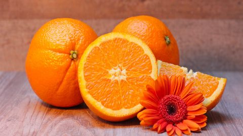 تفسير رؤية البرتقال في المنام للعزباء والمتزوجة