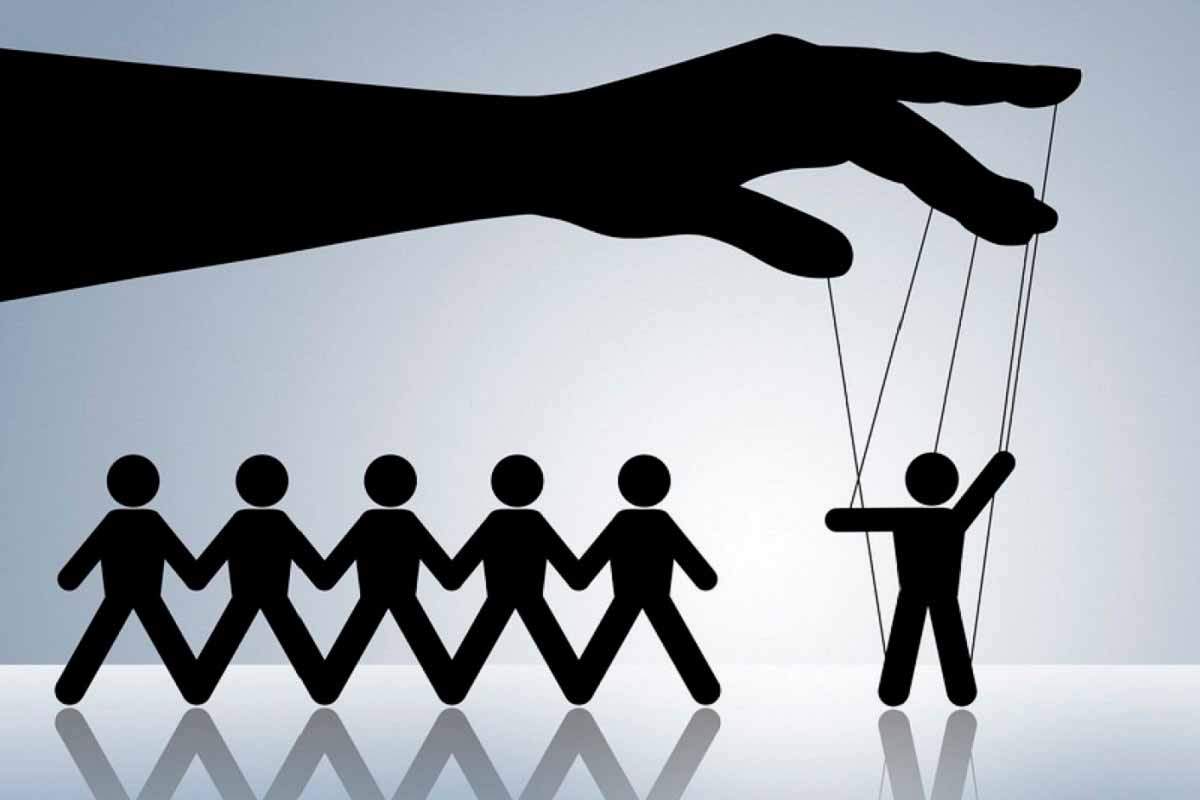 حوار بين شخصين عن التعاون