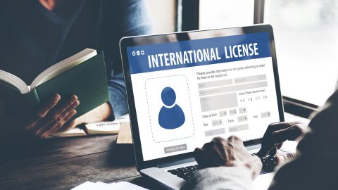 كيفية الحصول على رخصة قيادة دولية