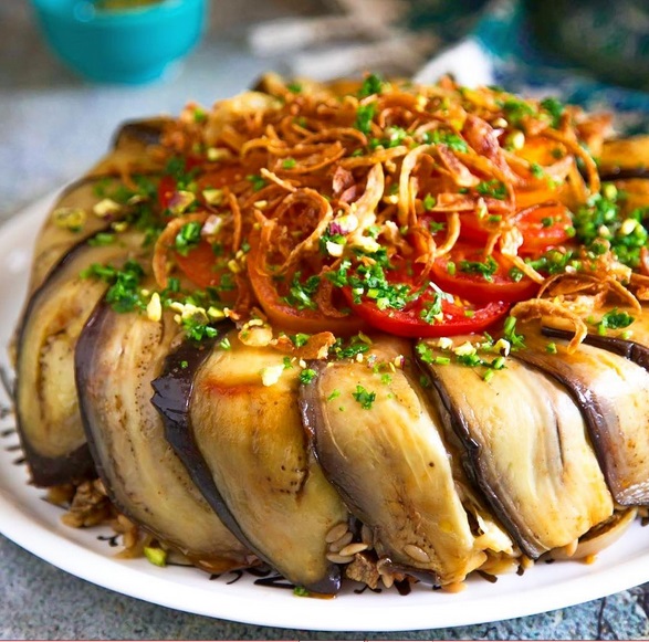 مقلوبة دجاج بالخضار مقلوبة دجاج بالخضار