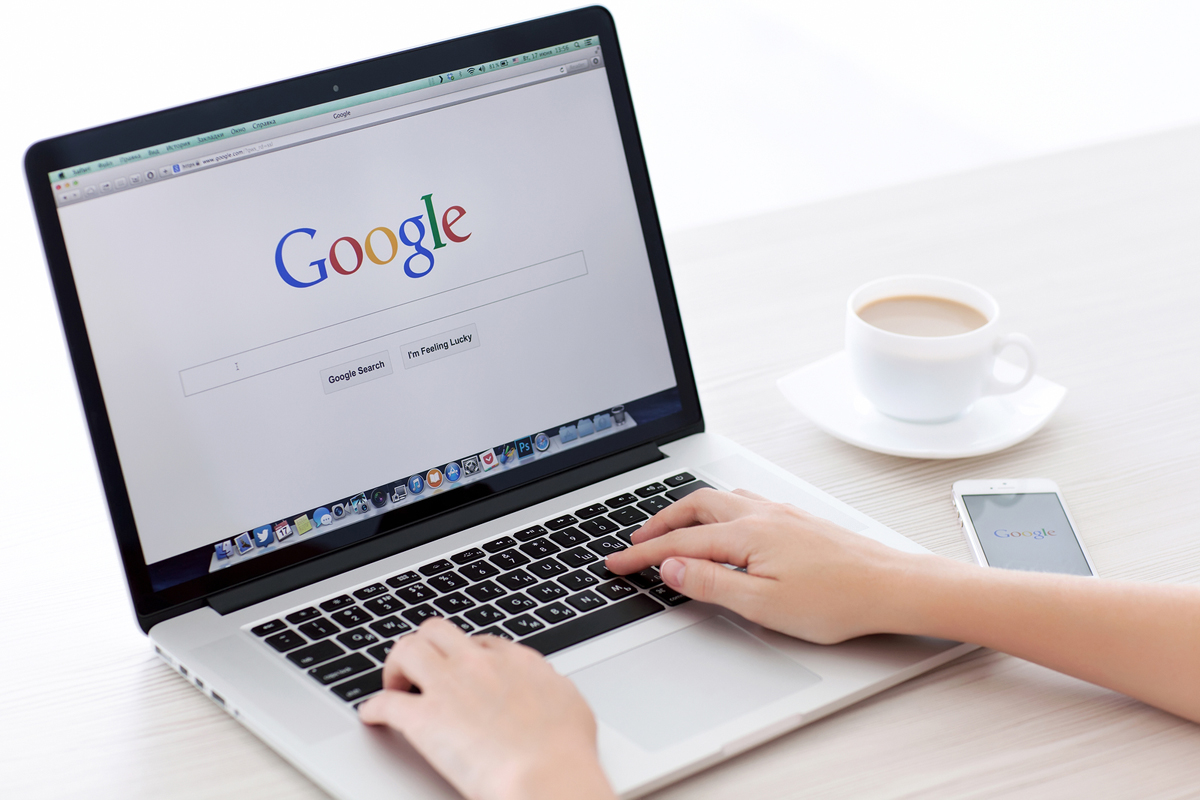 البحث عن معلومات حول احدى التقنيات والكتابه عنها بايجاز