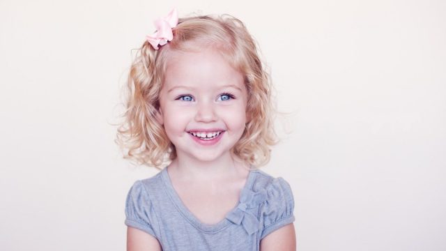 تفسير رؤية البنت الجميلة في المنام لابن سيرين والنابلسي