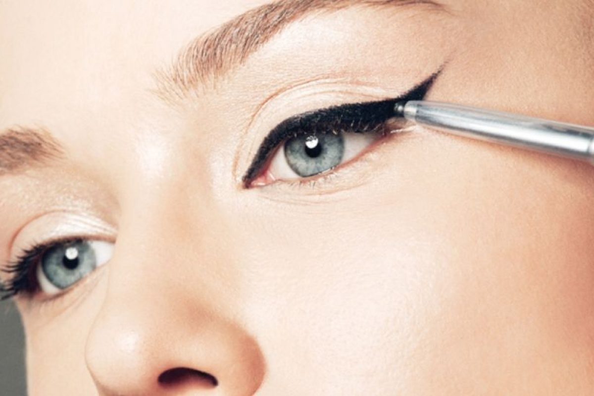 تفسير رؤية الكحل في المنام بالتفصيل لابن سيرين التفسير الصحيح