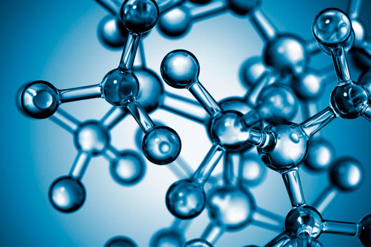 قارن بين نموذج طومسون ونموذج رذرفورد عن تركيب الذرة