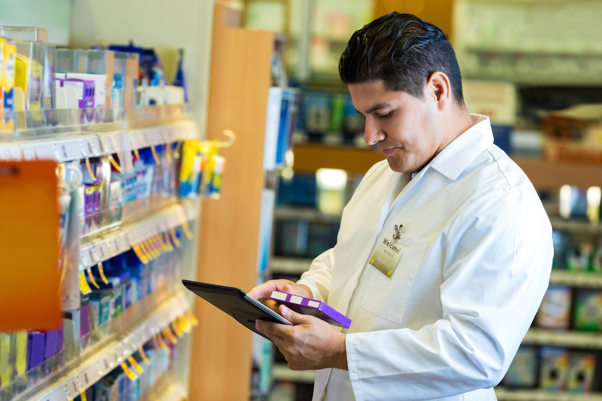 كيف أُطوّر من نفسي في مجال الصيدلة