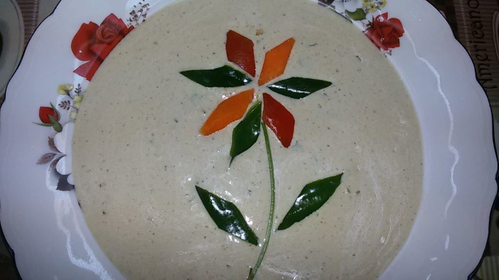 سلطة الطحينة بالخضروات سلطة الطحينة بالخضروات