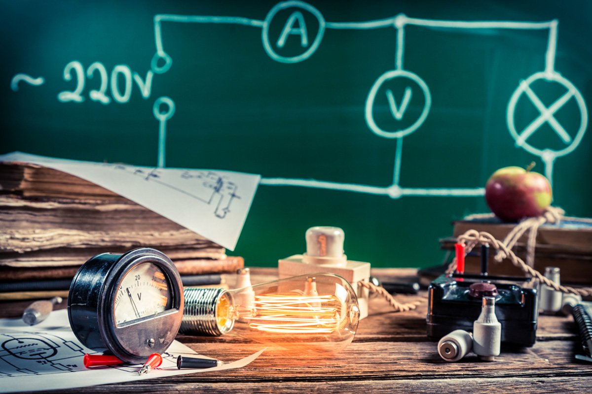 بحث عن مادة الفيزياء مع المراجع