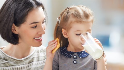 فوائد الحليب للجسم والبشرة والشعر والاطفال