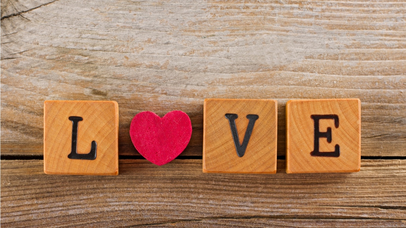 أجمل رسائل حب للزوجة قصيرة مكتوبة معبرة