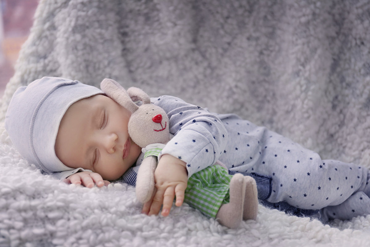 ما هو عدد ساعات النوم للاطفال