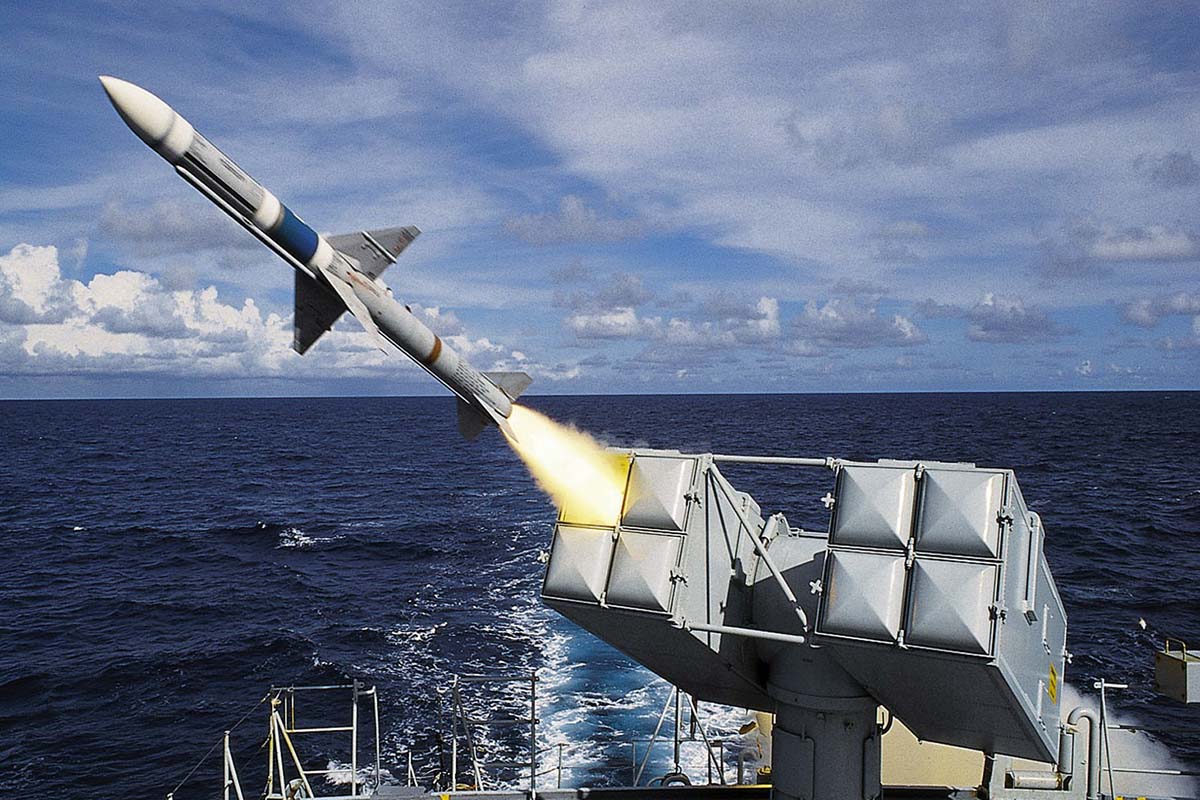 تفسير حلم سقوط قذائف من السماء سقوط صواريخ في المنام