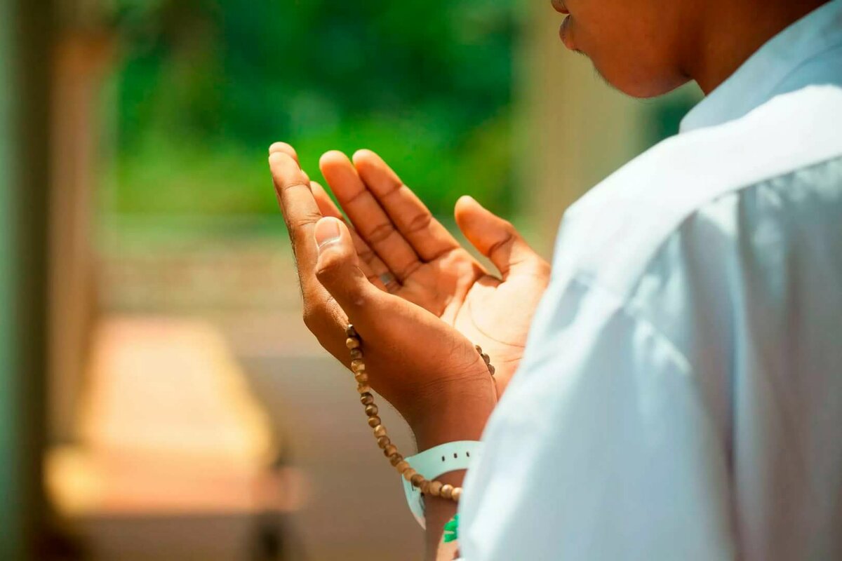 جزاء من تخلق بخلق حسن