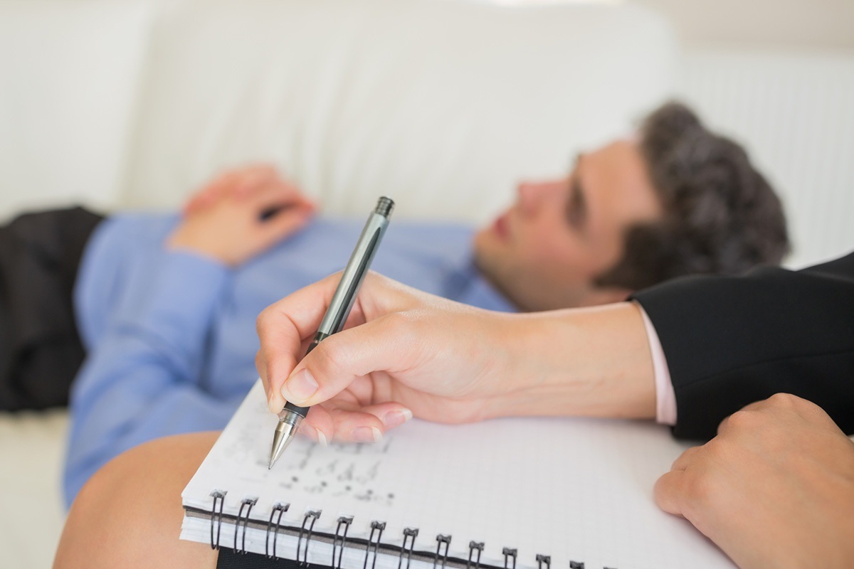 معنى علاج نفسي .. أسباب الأمراض النفسية وعلاجها