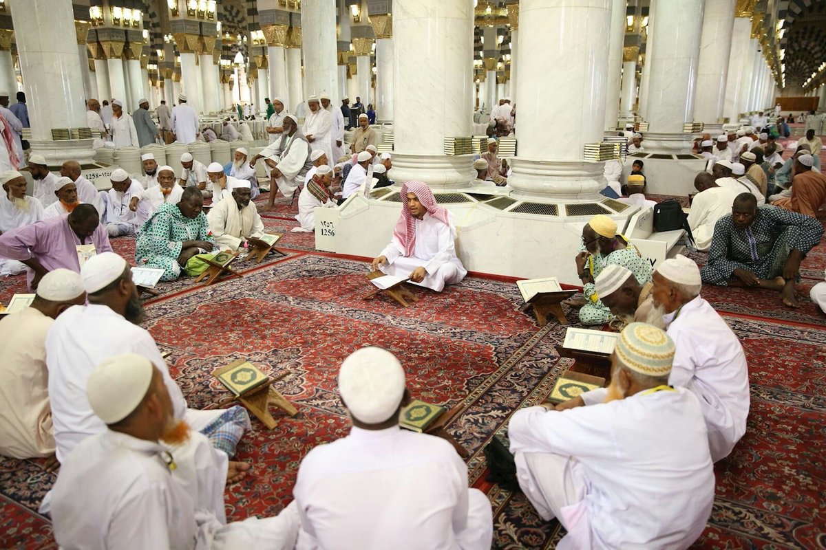 حكم أخذ الأجرة على الأعمال الصالحة