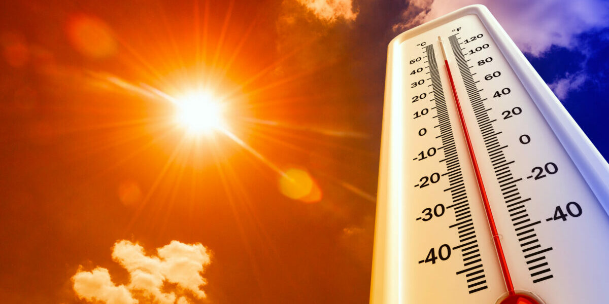 لماذا تتغير درجة حرارة الهواء اثناء النهار ( أسباب تغير حرارة الطقس في النهار )