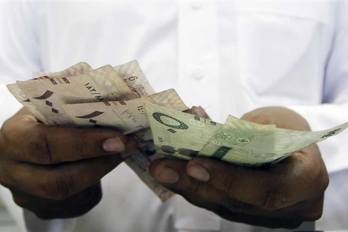 سلم رواتب الموظفين العام بعد الزيادة والبدلات 1445