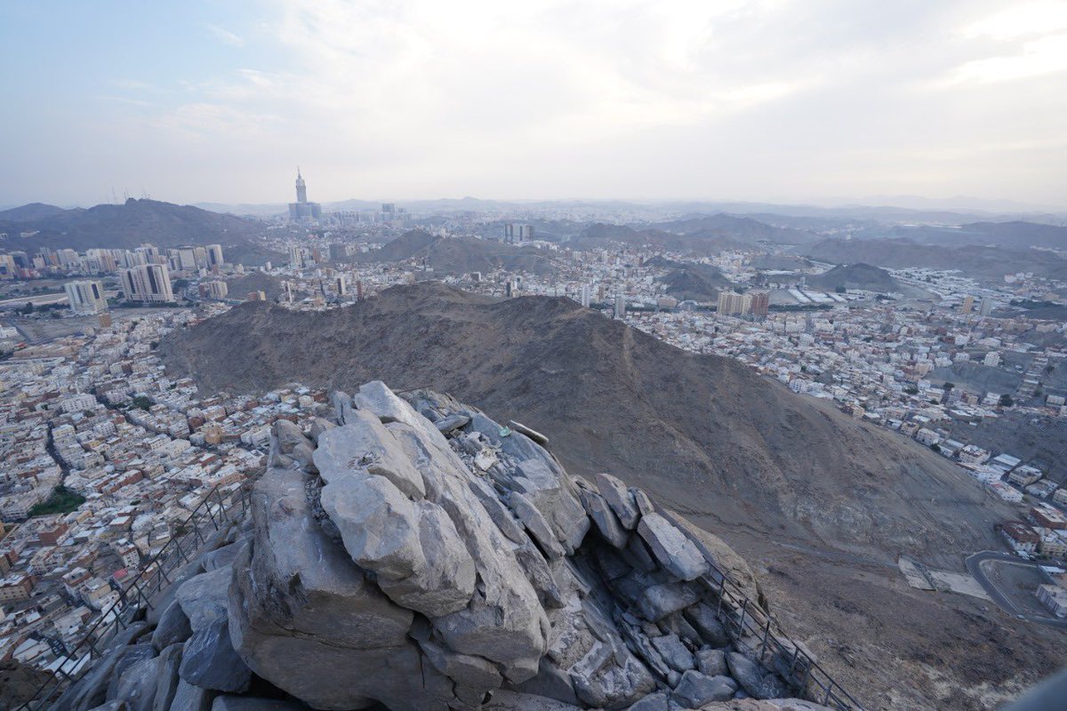 متى بدأت بوادر الوحي .. كم استمر نزول الوحي