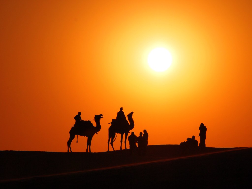 هاجر المسلمون الاوائل الى مصر صواب أم خطأ ؟