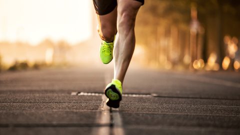 الفرق بين الجري السريع والجري الطويل