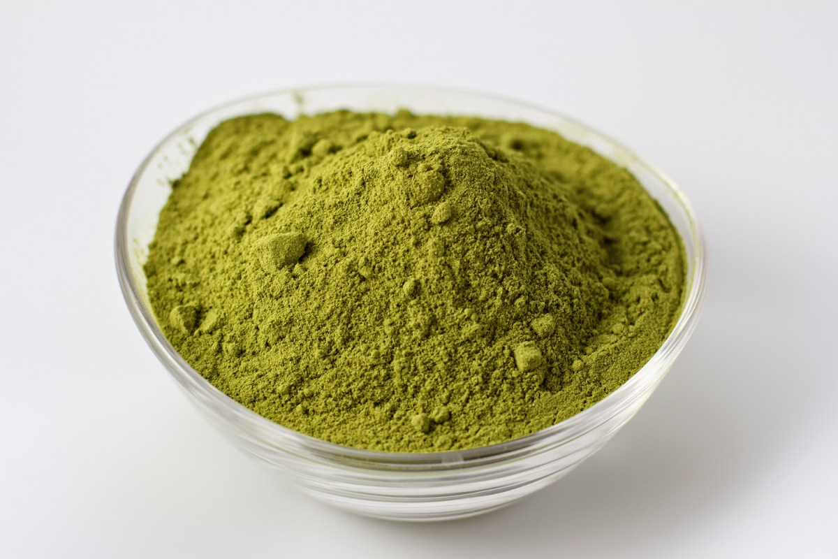 تفسير رؤية حلم مسحوق الحناء في المنام للعزباء لابن سيرين