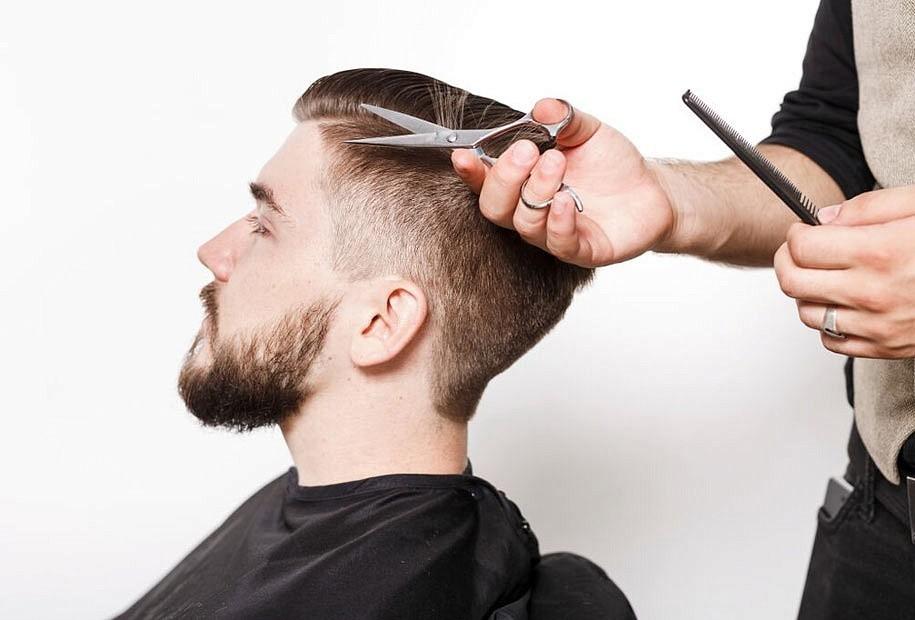 قص الشعر بعد العمرة