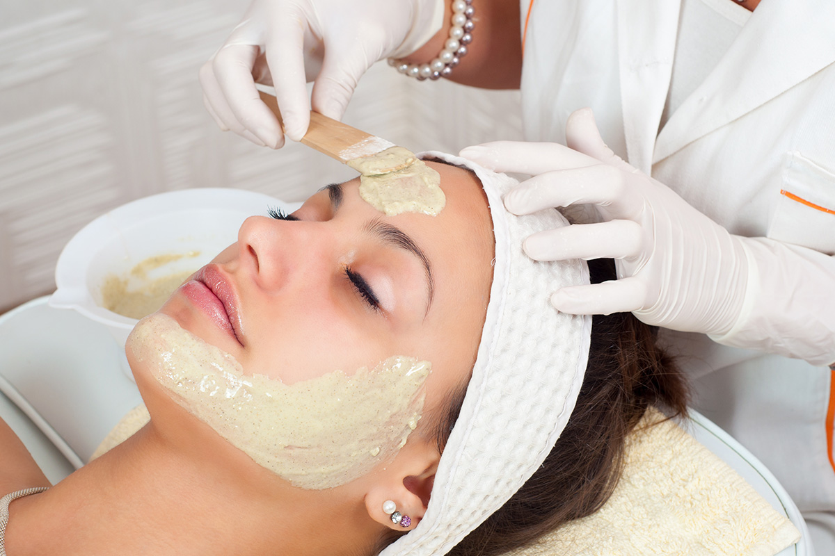 أفضل ماسك بدون عسل لحل مشاكل البشرة بطريقة سريعة وطريقه تحضيره