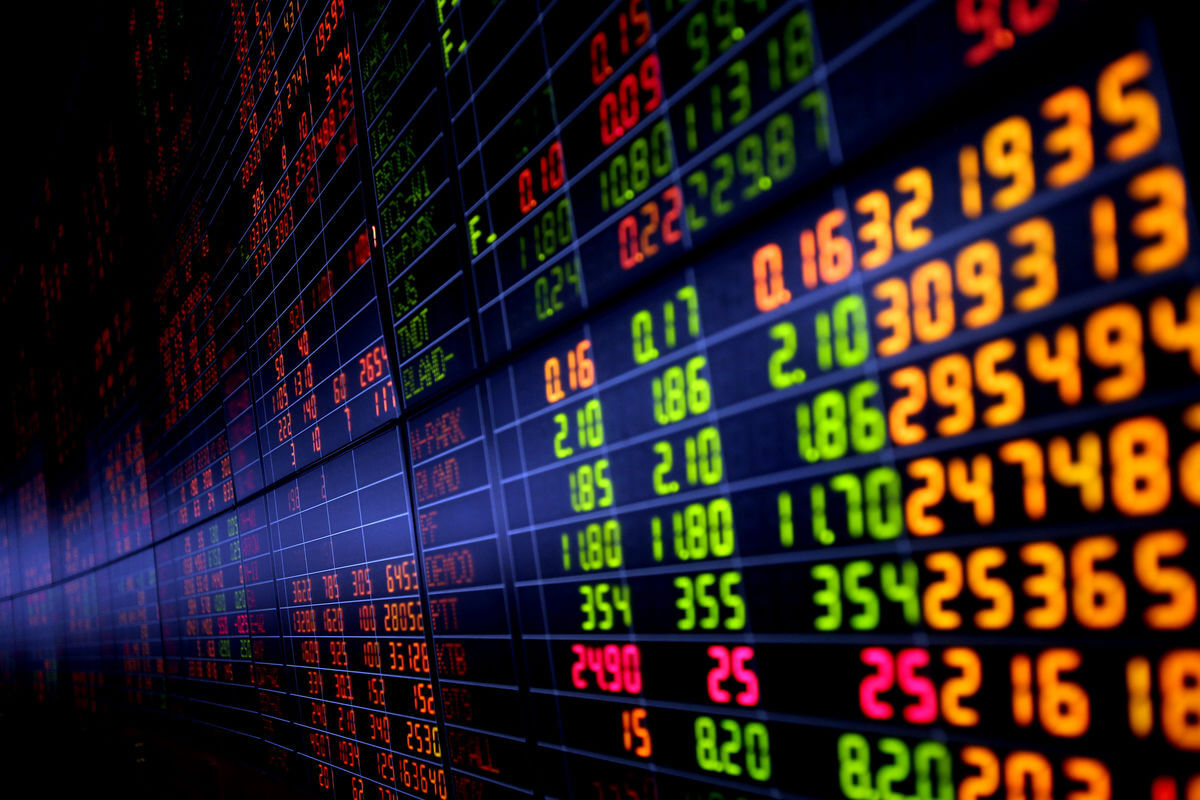 هل سابك من الاسهم النقيه المشروعة أم لا ؟