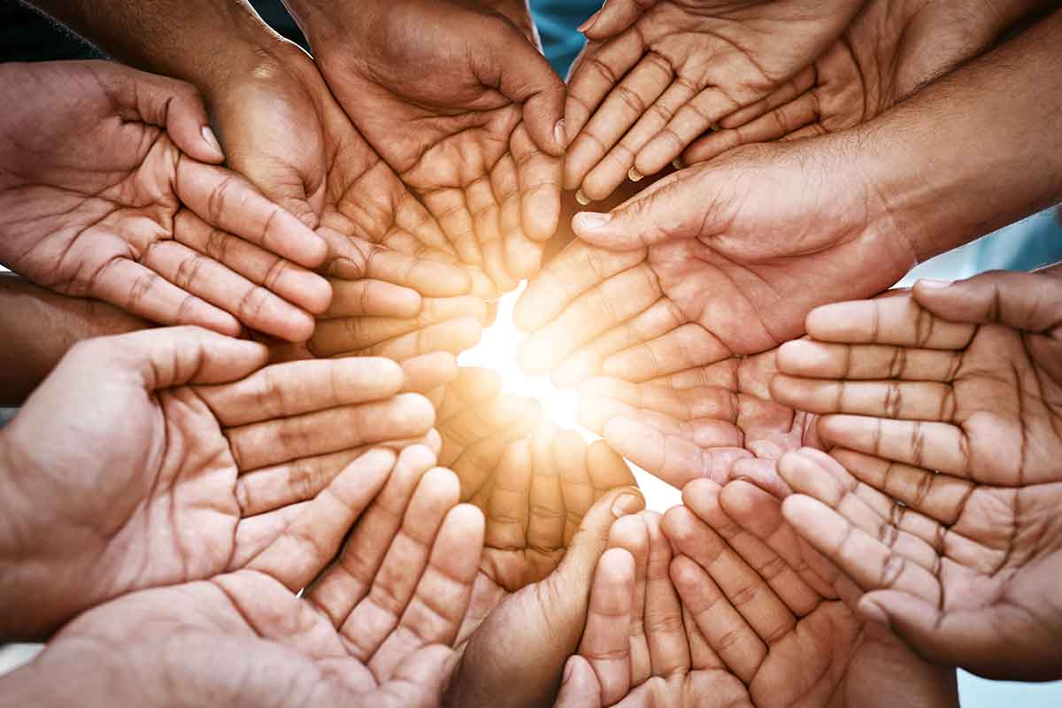 دليل أرقام واتساب جمعيات خيرية تقدم دعم مستمر بالسعودية 1445