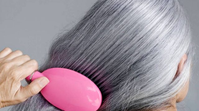 أفضل خلطة للشيب سريعة .. وصفات مميزة للتخلص من الشعر الأبيض