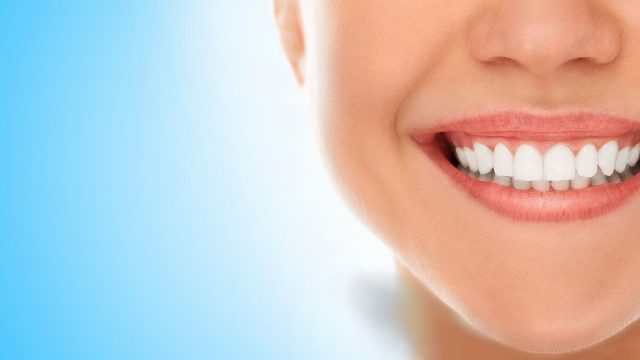 تفسير حلم الأسنان البيضاء للعزباء