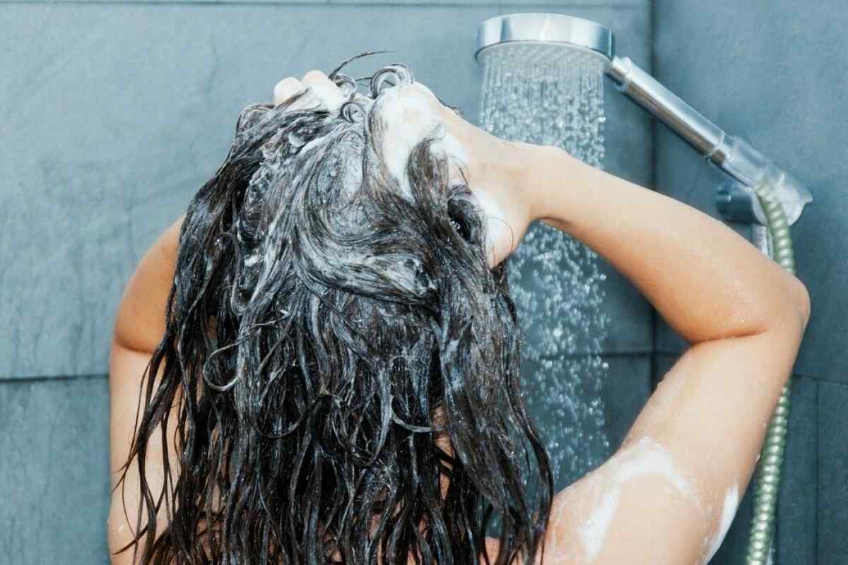 تفسير غسل الشعر في المنام فهد العصيمي