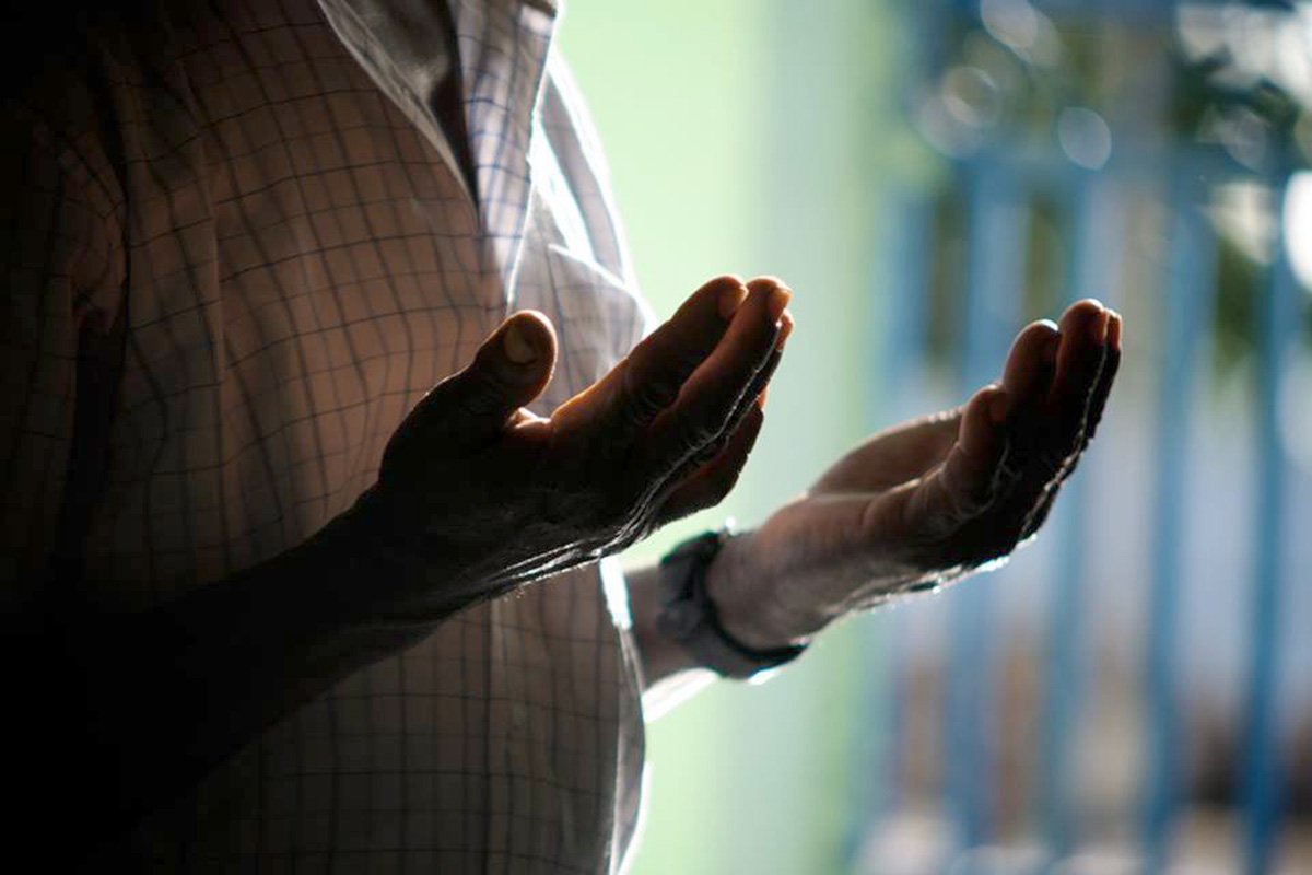 دعاء اللهم اني عبدك ابن عبدك ابن امتك مكتوب بالصور