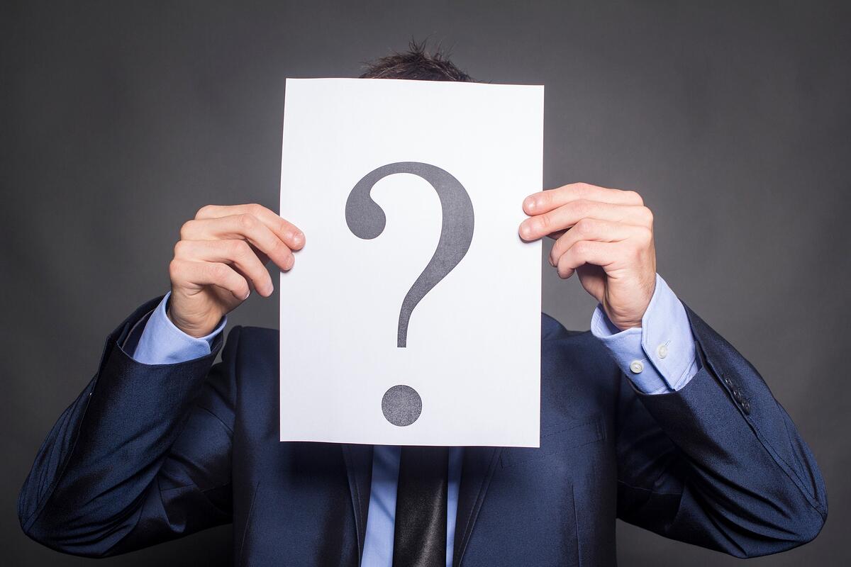 من النبي الذي كان يسمى بشرى