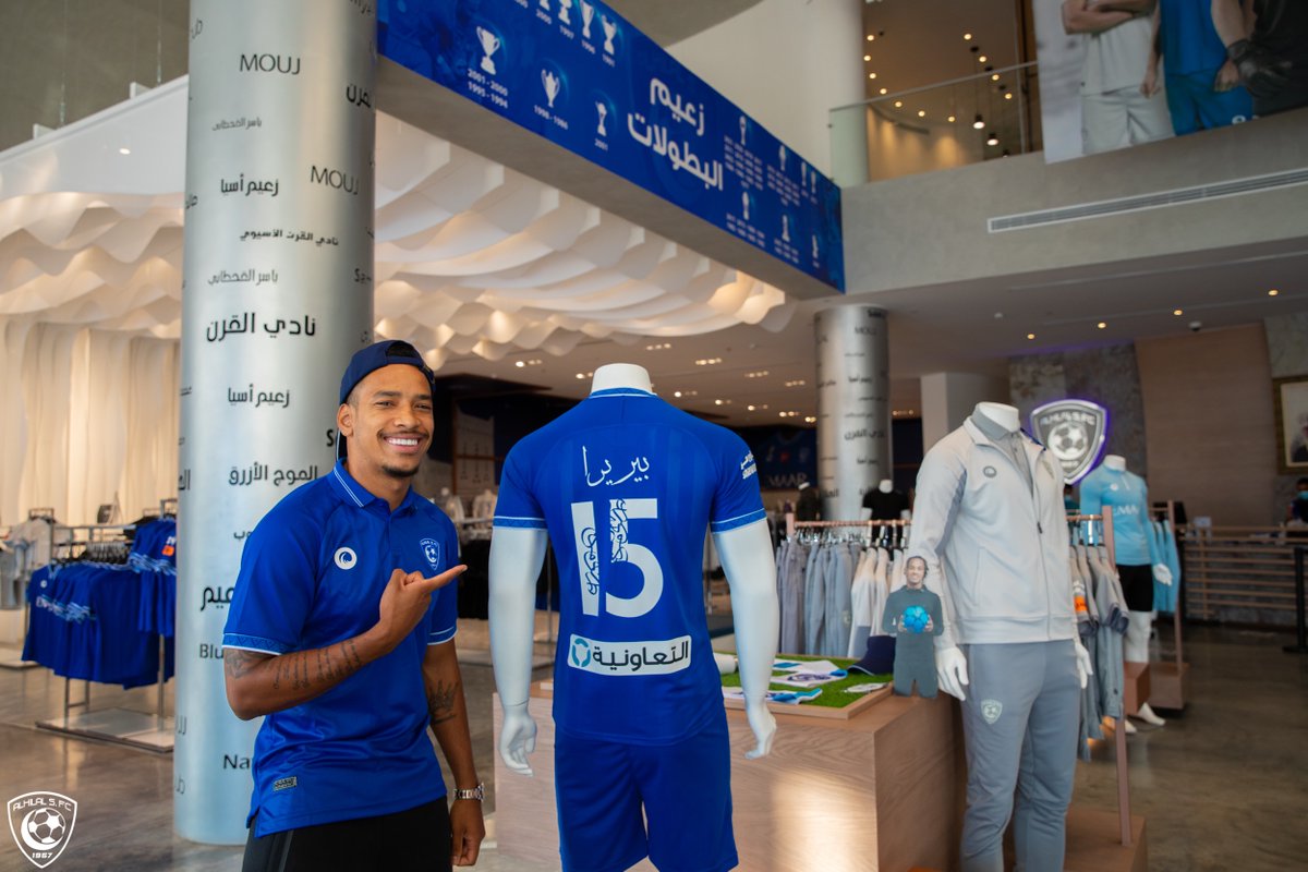 كم راتب بيريرا مع الهلال السعودي 2024
