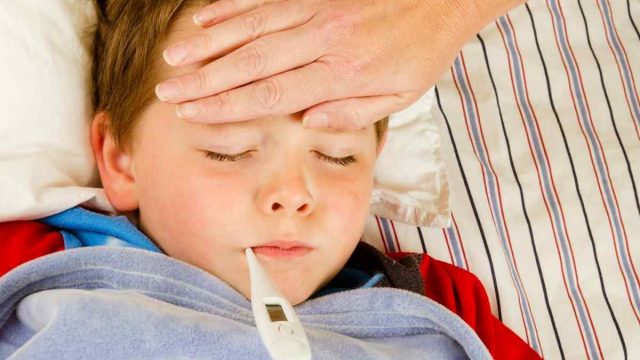أعراض التهاب الحنجرة عند الاطفال