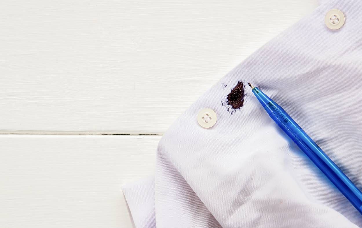 كيفية إزالة الحبر من الملابس