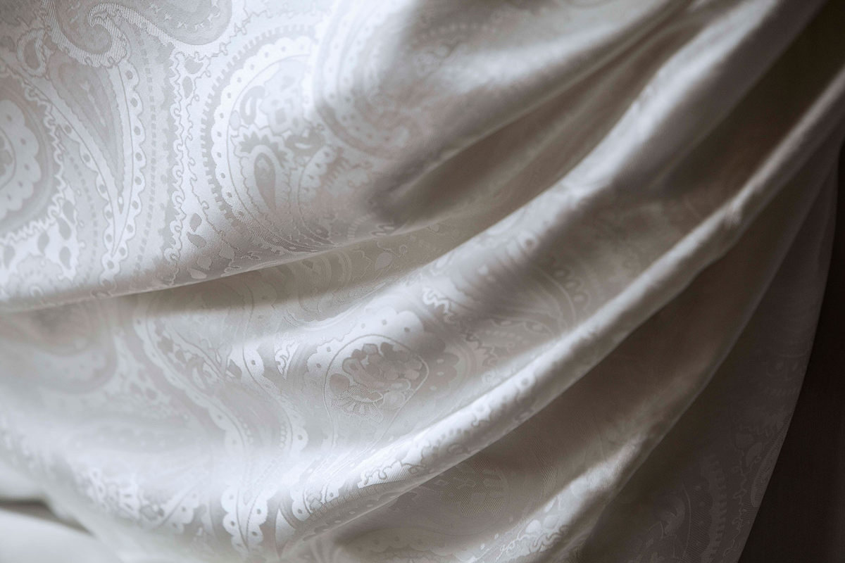 ماذا يطلق على بائع الحرير قديمًا