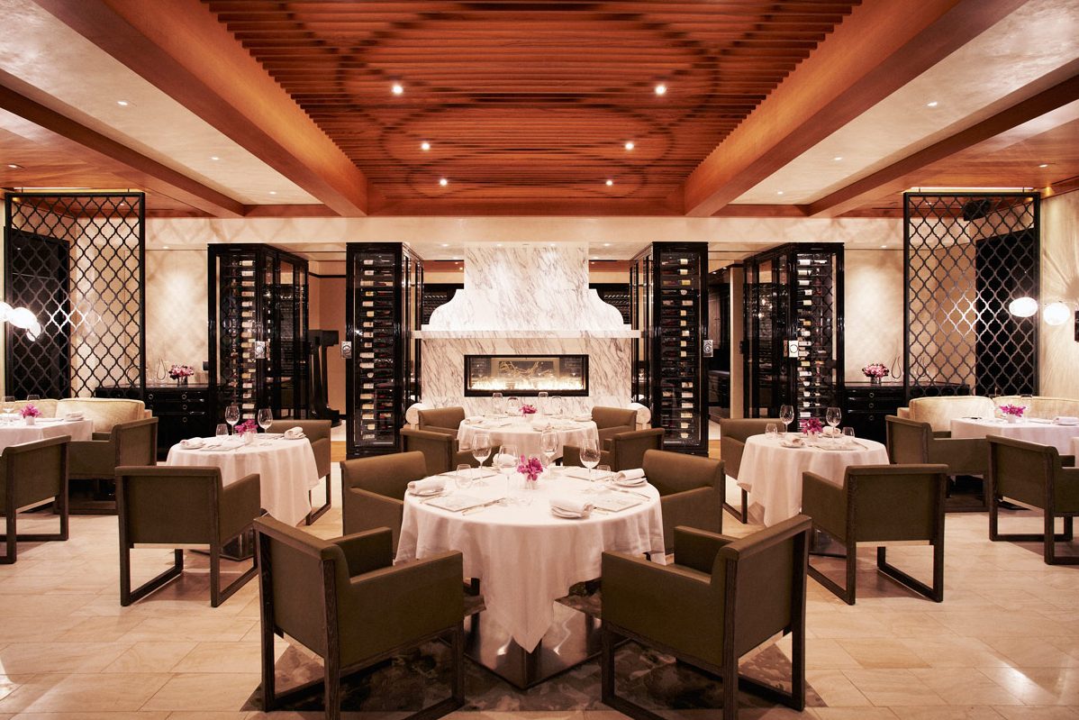 مطعم يسوي حفلة لشخصين بجدة