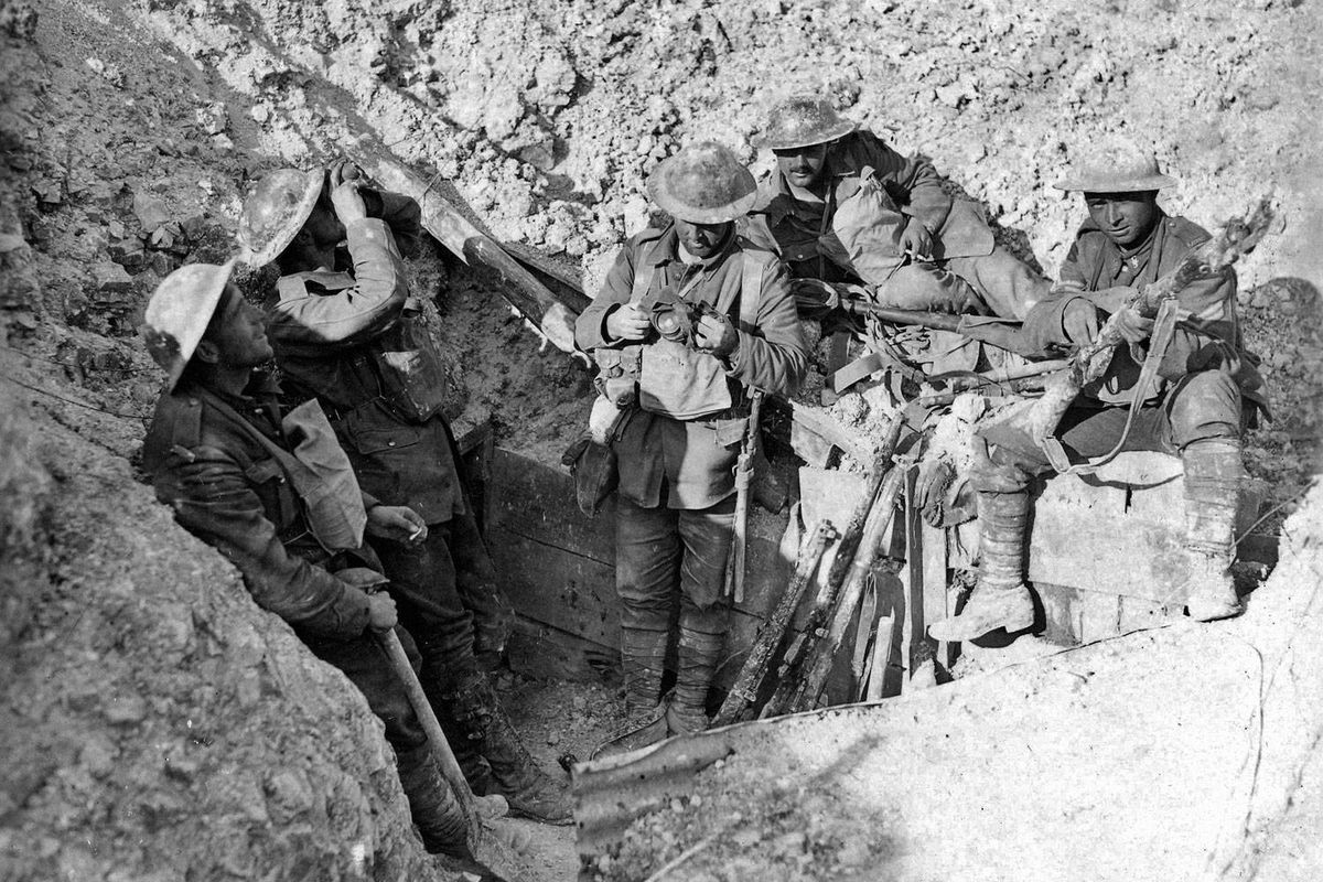 الحرب العالميه الاولى بين مين ومين