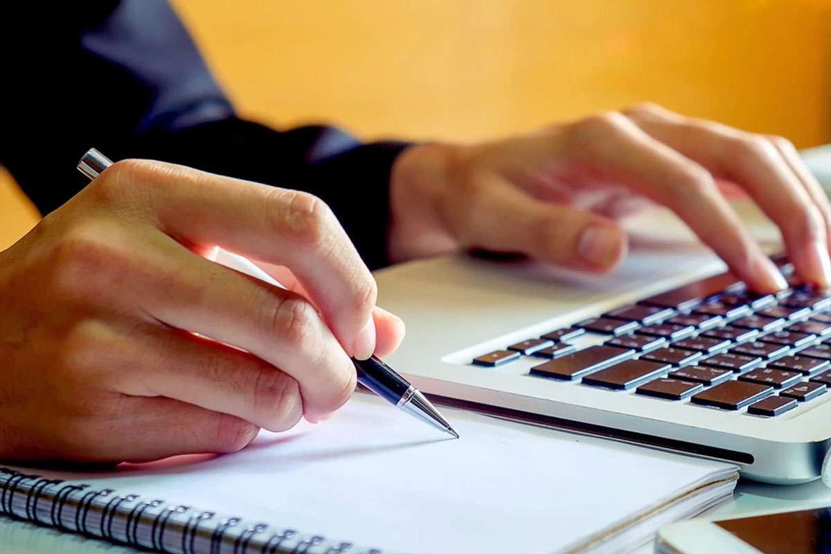 بحث عن الاتصال الكتابي المراسلات