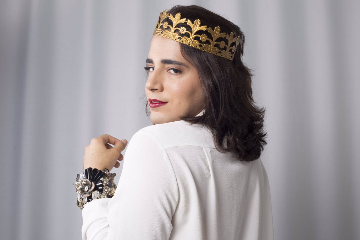 من هو زوج بدر خلف ويكيبديا السيرة الذاتية