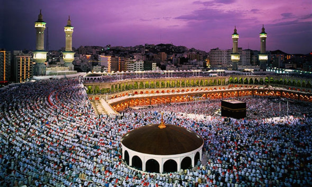 حكم الطواف راكبا لعذر ولغير عذر